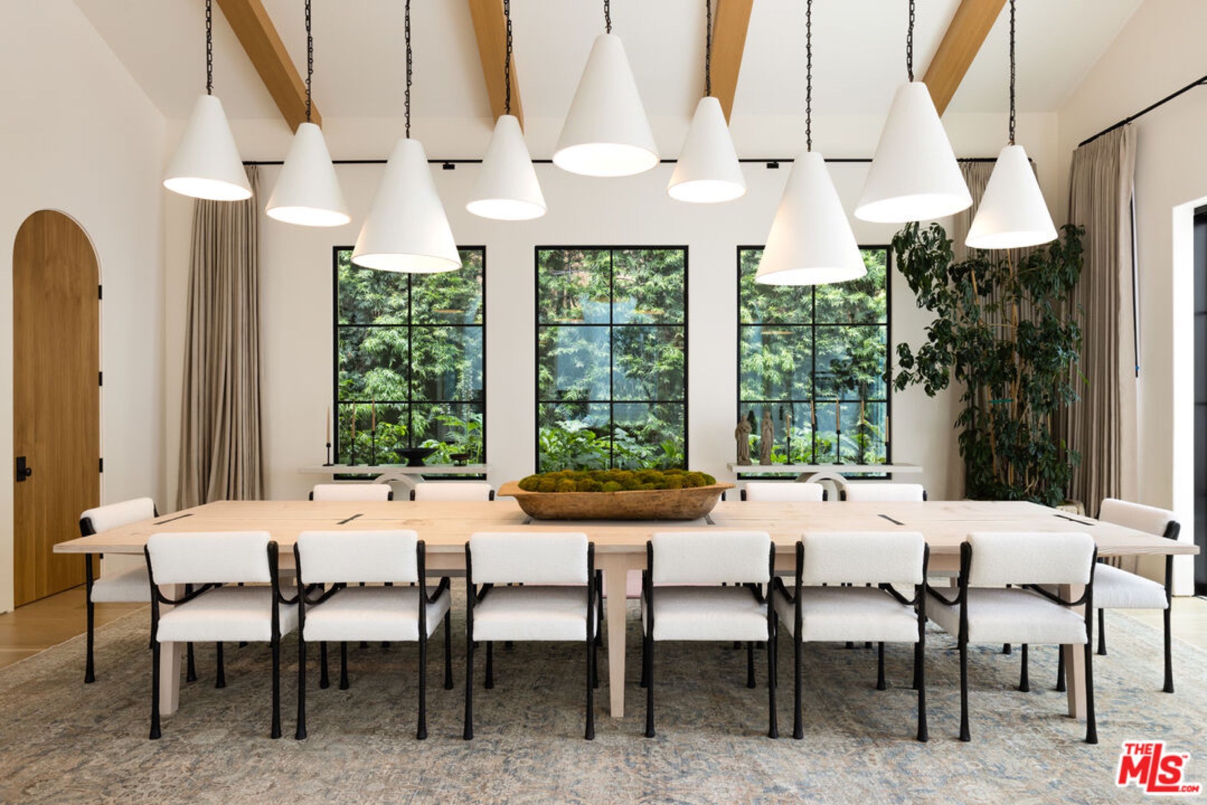 Interior or garden of 1362 Bella Oceana Vis, Pacific Palisades, a Carolwood Estates listing