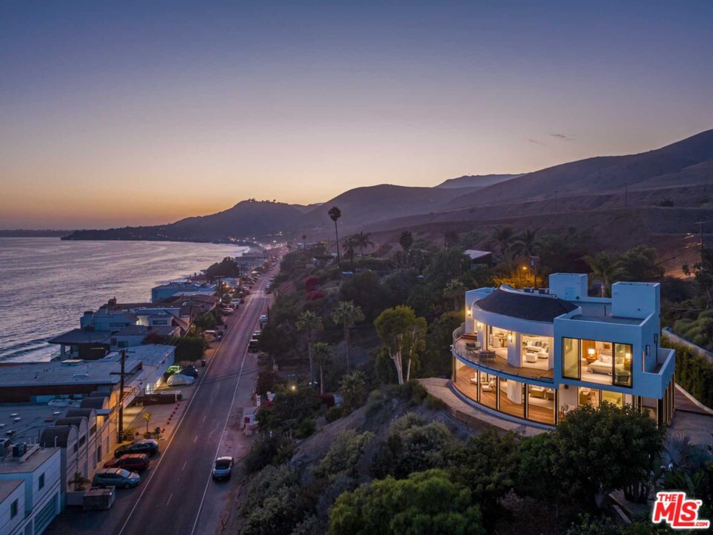 Exterior of 25225 Malibu Rd, Malibu, a Carolwood Estates listing