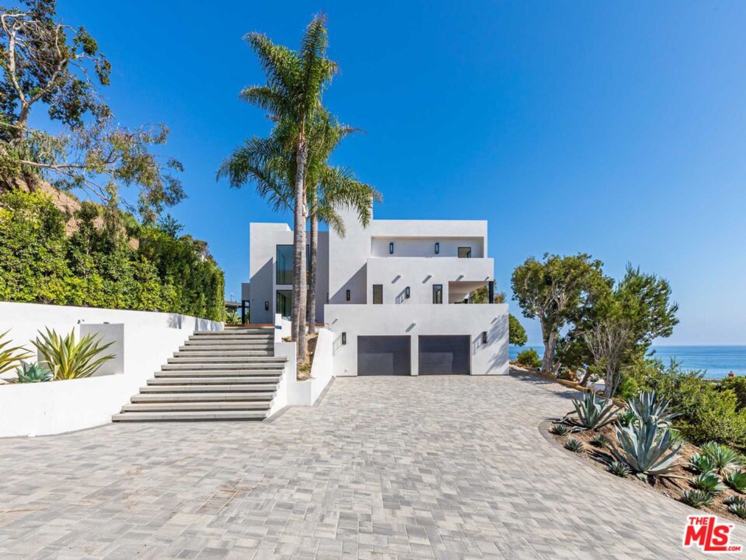 Interior or garden of 25225 Malibu Rd, Malibu, a Carolwood Estates listing