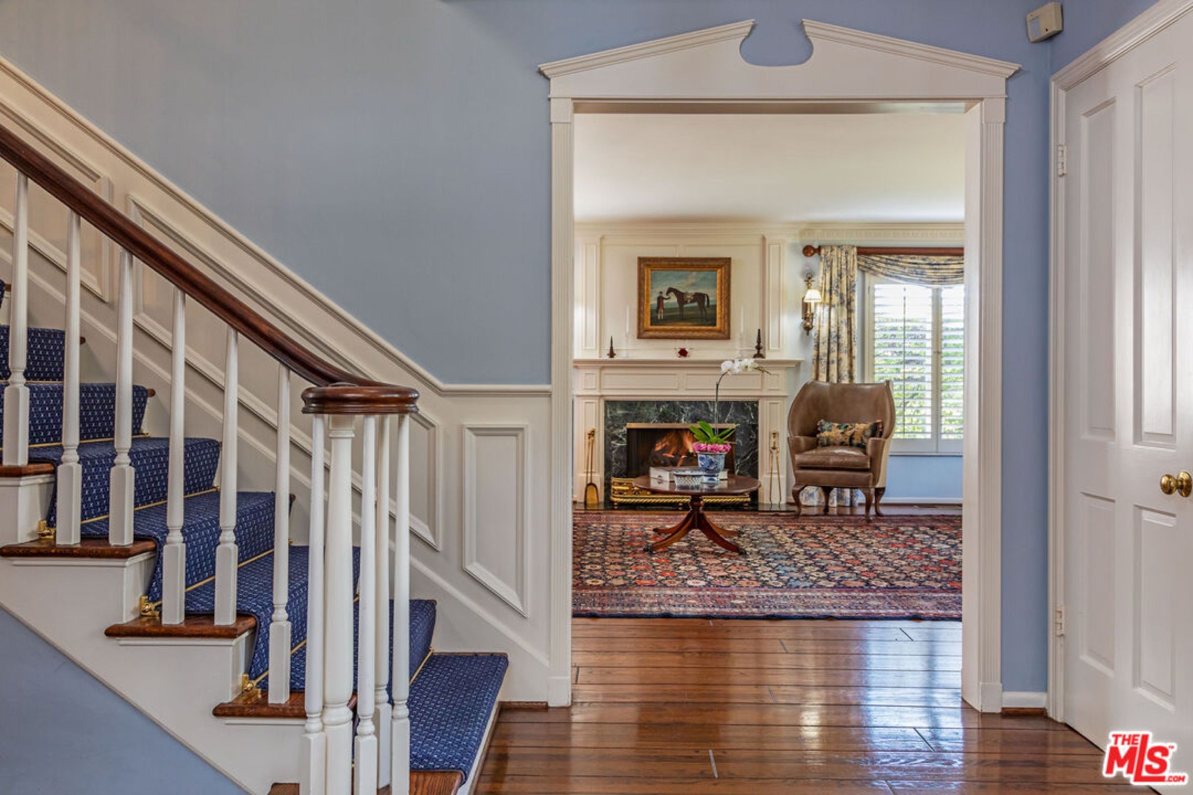 Interior or garden of 710 N Alta Dr, Beverly Hills, a Carolwood Estates listing